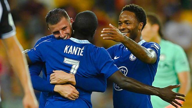 爆冷！库里巴特勒合砍61分竟惨败13分，老鹰三分狂飙39中15，送走特雷杨后他们打出了最团队的篮球！