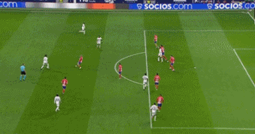 勇士主场告捷 库里外线手感回暖